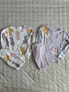 Carter’s Girls 5T 2 Cotton Pajama Sets Cat Print Long Sleeve Sleepwear Bundle